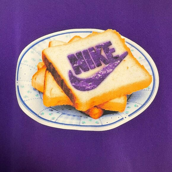 Nike T-Shirt Jelly Bread Purple Size Small Short Sleeves Graphic Tee Crew Neck - Picture 8 of 13